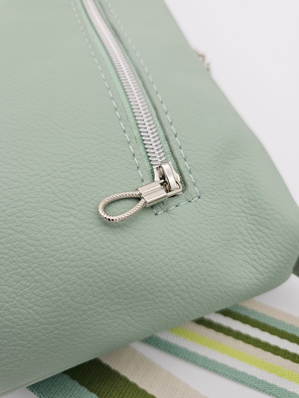 Lederhandtasche Anke in Salbei