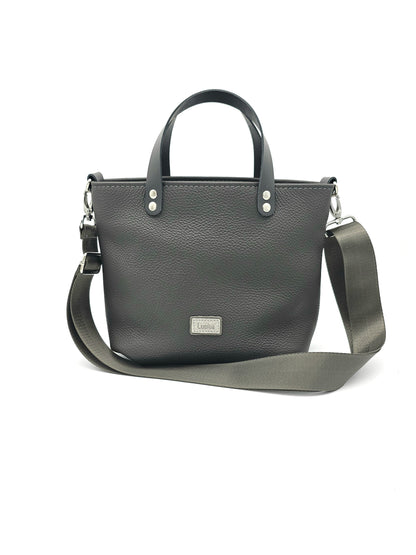 Ledertasche Karin in Dunkelgrau, handgefertigt aus Echtleder