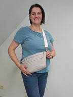 Crossbody Bag Big Clivia in Oyster (Greige)