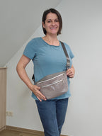 Crossbody Bag Big Clivia in Leo Grau & Grau
