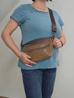 Crossbody Bag Clivia in Leo Braun & Dunkelbraun