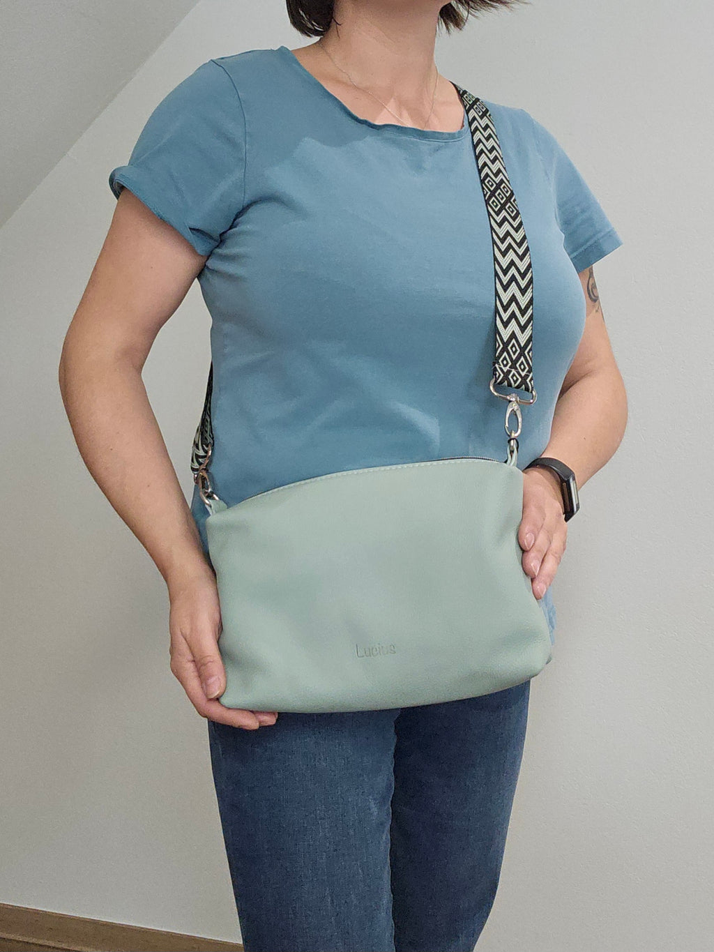 Lederhandtasche Anke in Salbei & Schwarz