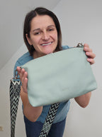 Lederhandtasche Anke in Salbei & Schwarz