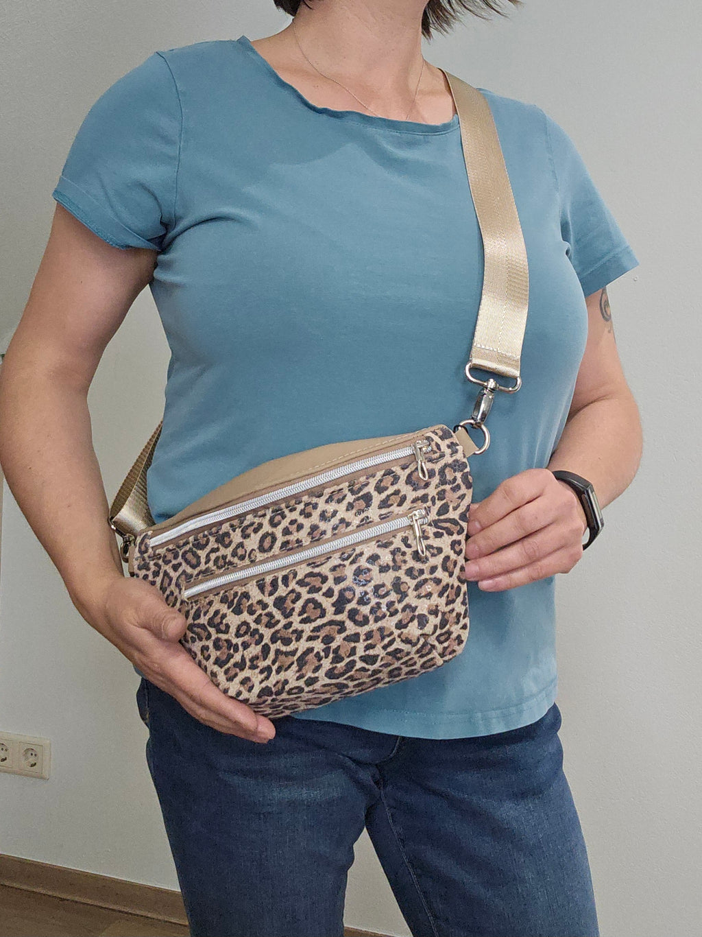 Crossbody Bag Clivia in Leo & Sandbeige