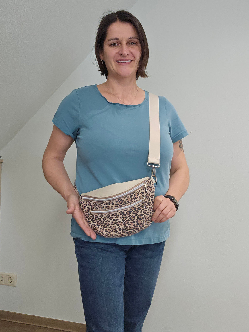 Crossbody Bag Clivia in Leo & Cremebeige