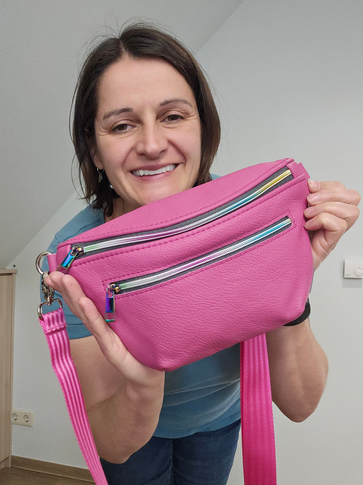 Crossbody Bag Clivia in Pink & Regenbogen