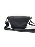 Crossbody Bag Clivia in Schwarz mit Weboptik