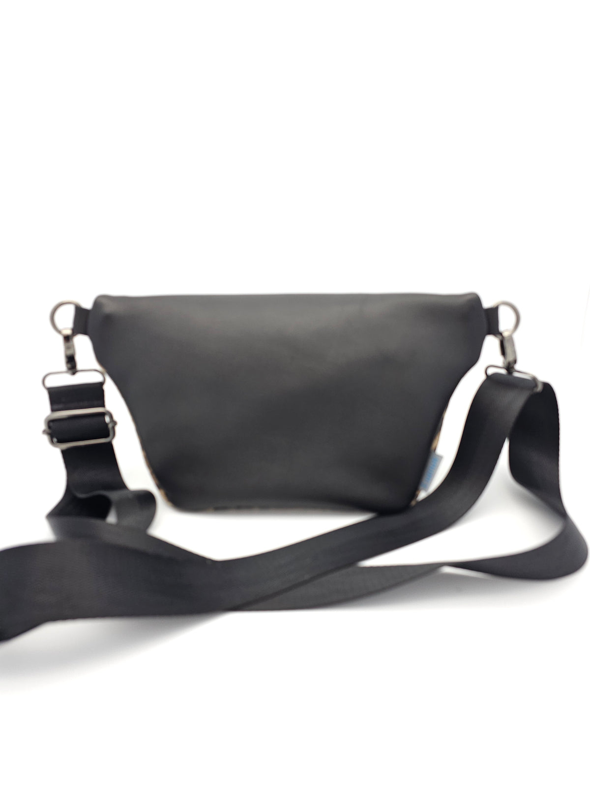 Crossbody Bag Clivia in Leo & Schwarz Glatt