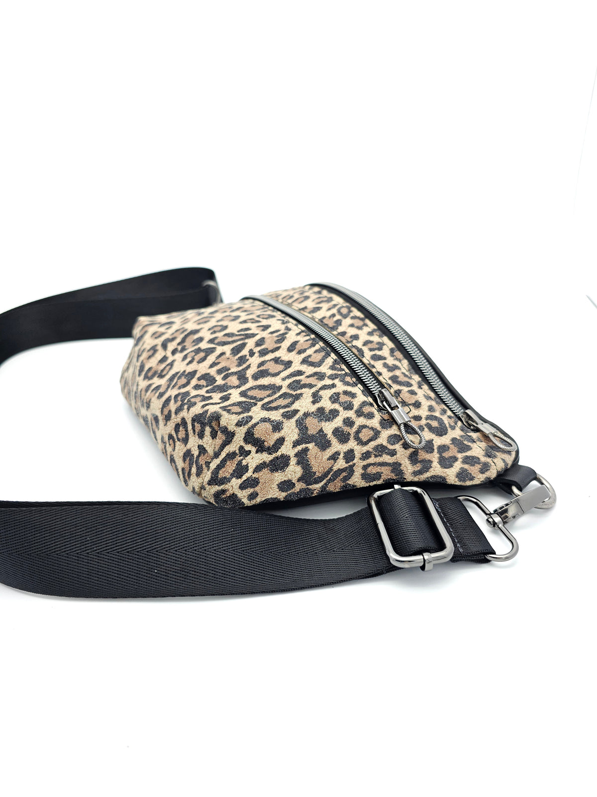 Crossbody Bag Clivia in Leo & Schwarz Glatt