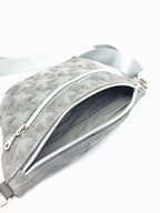 Crossbody Bag Clivia in Veloursleder Grau mit Sternprägung