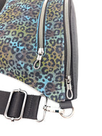 Crossbody Bag Big Clivia Veloursleder Leo Multicolor & Schwarz