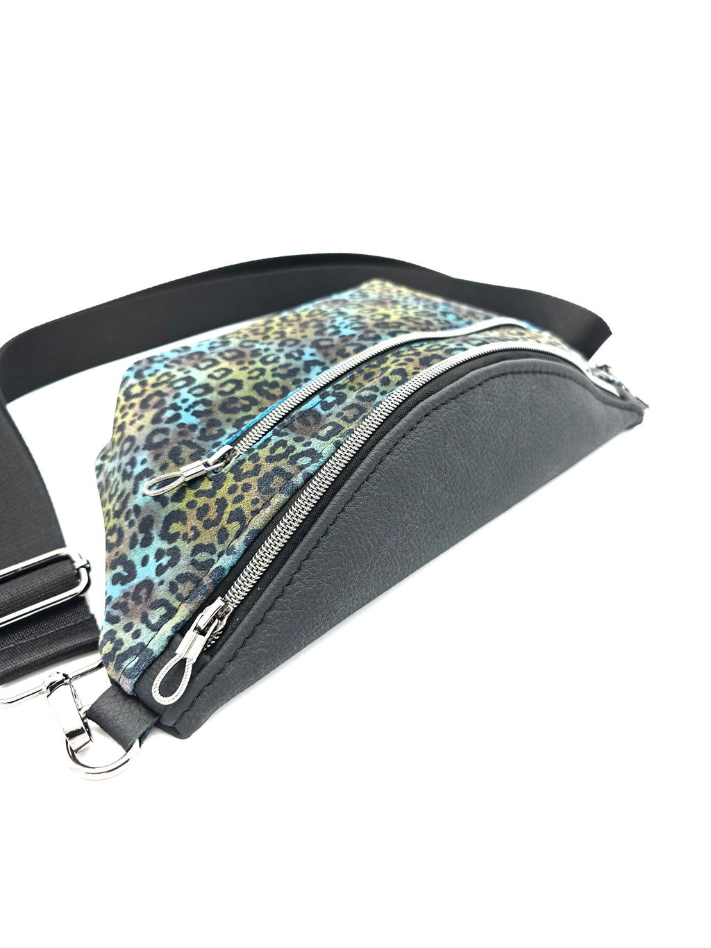 Crossbody Bag Big Clivia Veloursleder Leo Multicolor & Schwarz