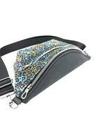 Crossbody Bag Big Clivia Veloursleder Leo Multicolor & Schwarz