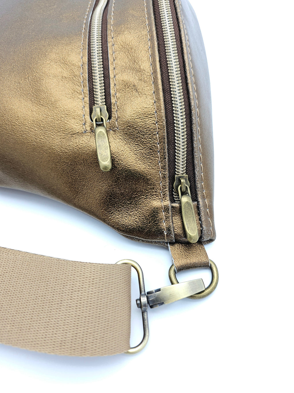 Crossbody Bag Big Clivia in Bronze
