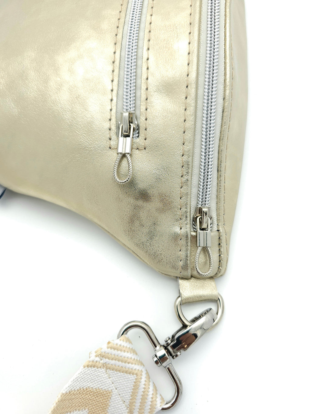 Crossbody Bag Big Clivia in Champagner