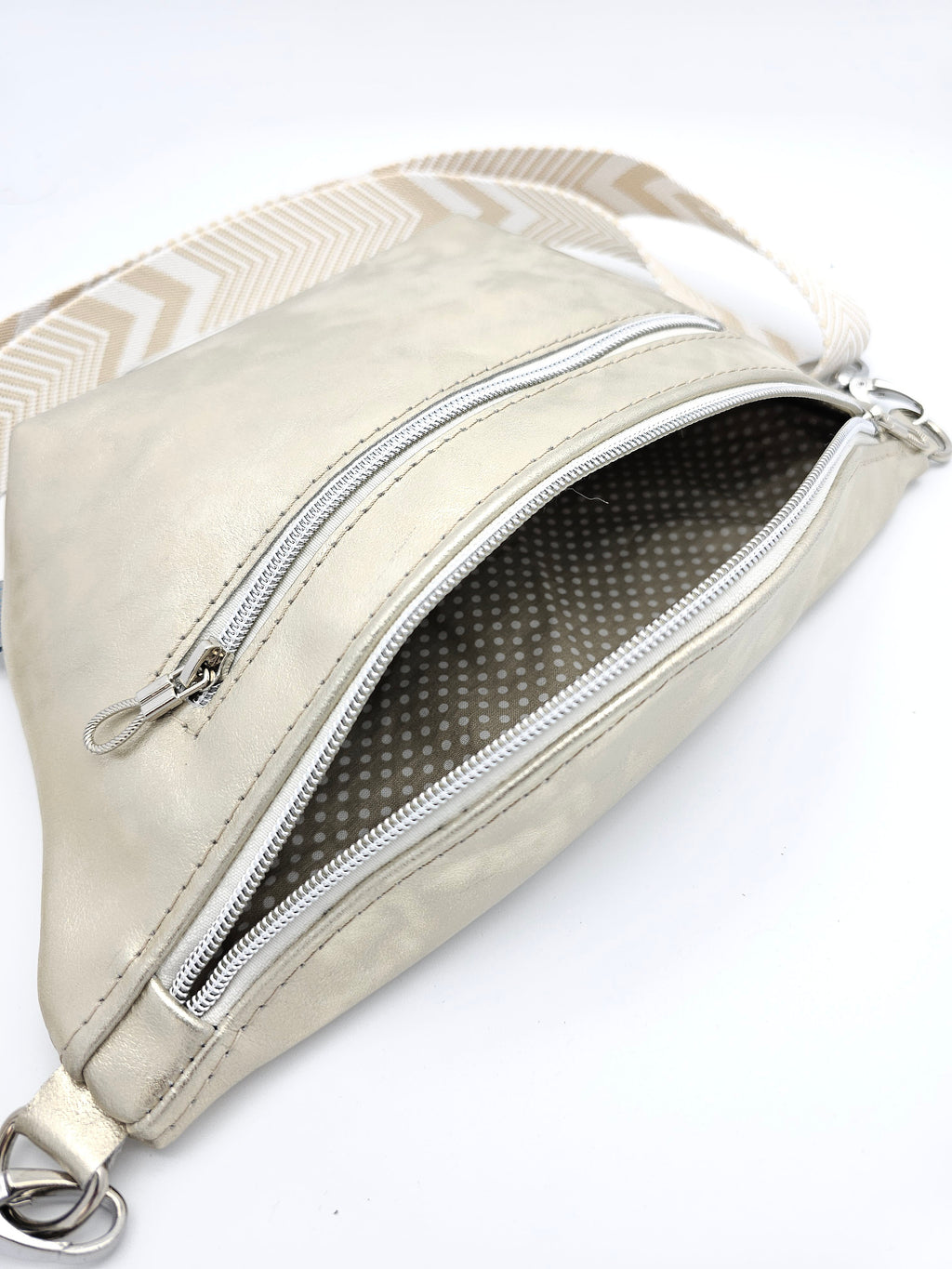 Crossbody Bag Big Clivia in Champagner