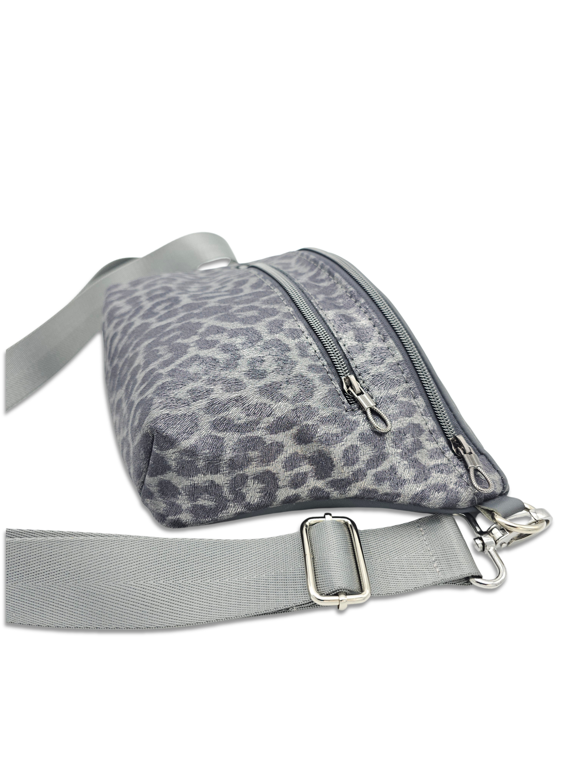 Crossbody Bag Big Clivia in Leo Silber & Grau