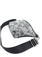 Crossbody Bag Big Clivia in Strukturleder Schwarz-Weiß mit Blüten