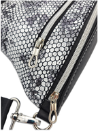 Crossbody Bag Big Clivia in Strukturleder Schwarz-Weiß mit Blüten