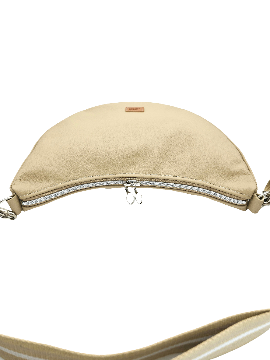 Moonbag Moni in beige liegend 