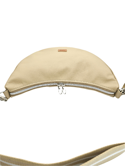 Moonbag Moni in beige liegend 