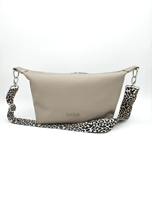 Ledertasche Petra, Cappuccino mit Leo, Vorderseite 