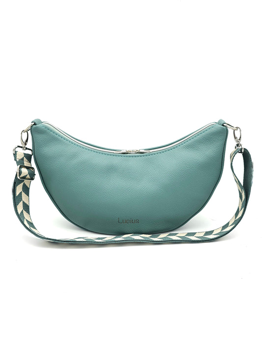 Moonbag Mona in Minttürkis, Foto von vorne 