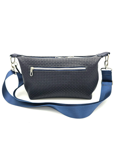 Ledertasche Petra, Rückseite mit Reißverschlusstasche, Effektleder dunkelblau Flechtoptik 