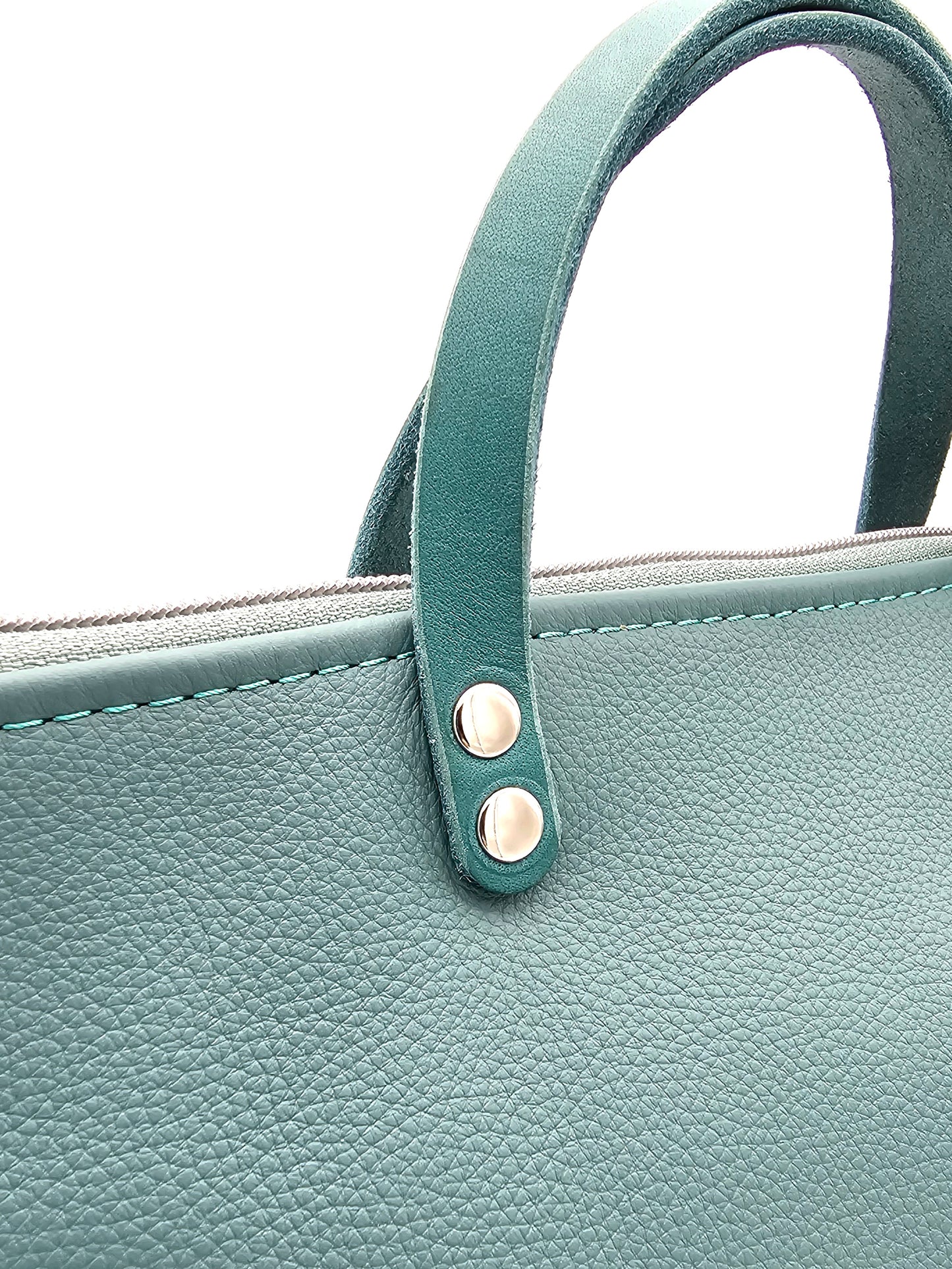 Totebag Katja in Minttürkis/ Petrol,  Details Tragegriffe 