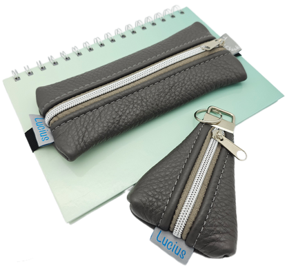 Set Stiftemäppchen & Anhänger in Dunkelgrau