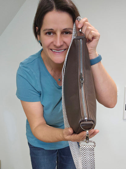 Moonbag Moni in Dunkelbraun