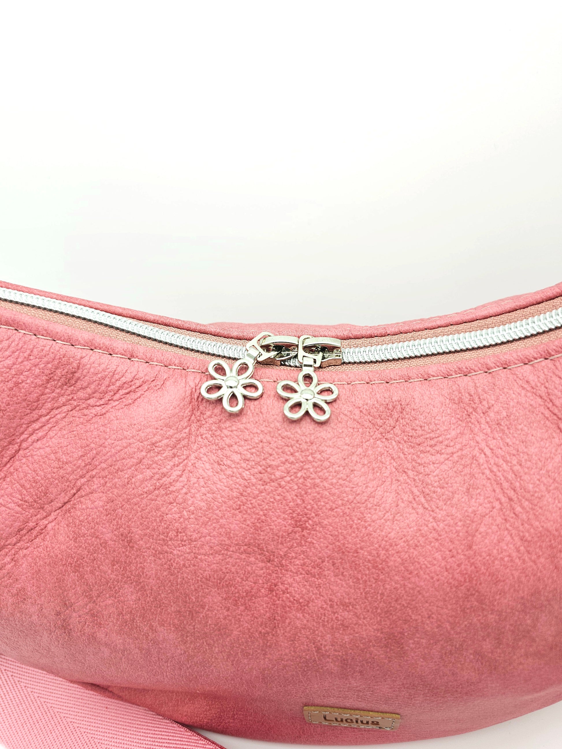 Moonbag Moni Details Reißverschluss 