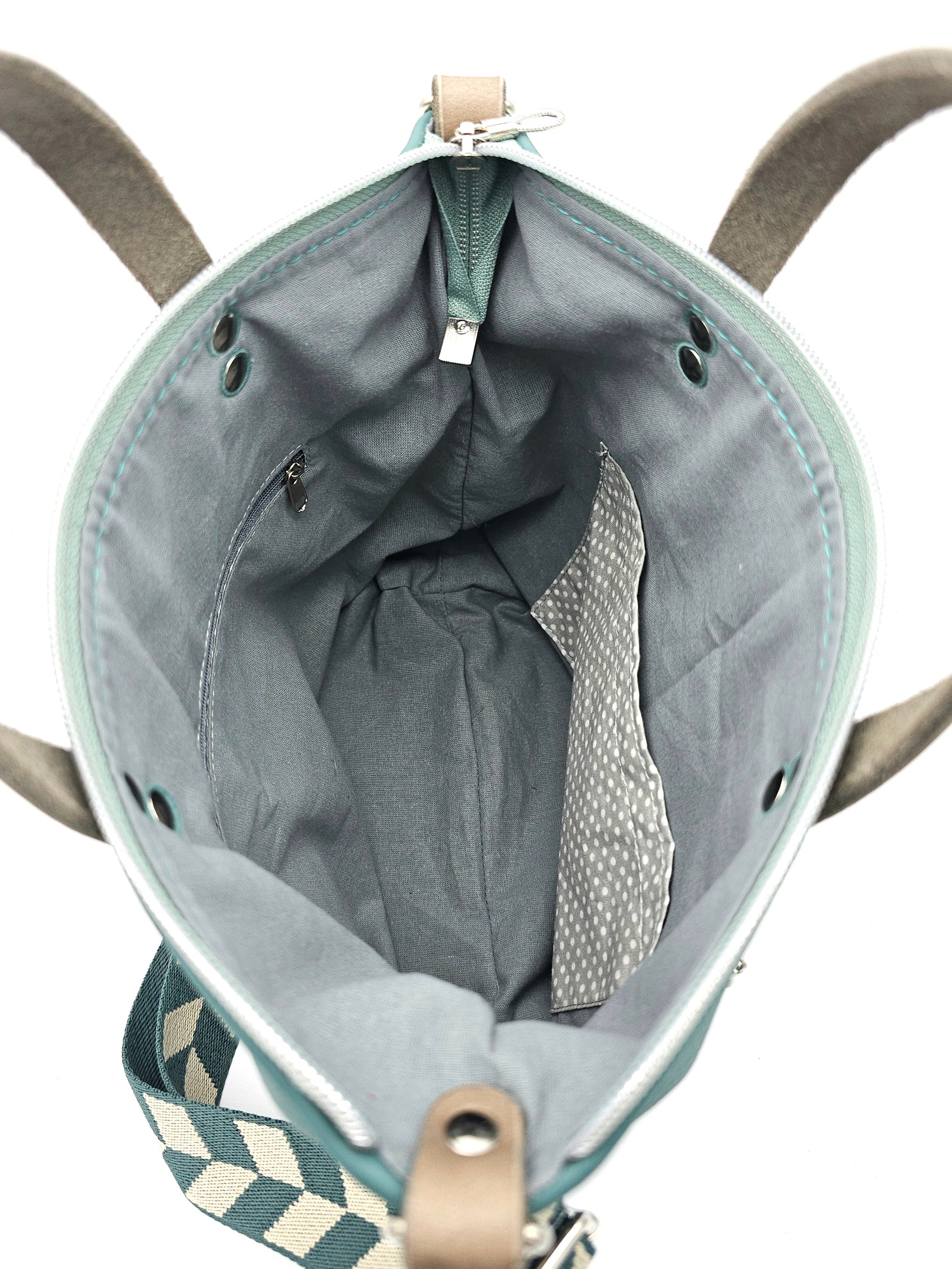 Totebag Katja in Minttürkis, Einblick in die Tasche 