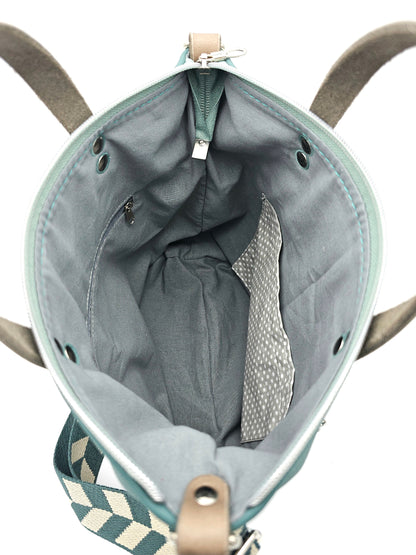 Totebag Katja in Minttürkis, Einblick in die Tasche 