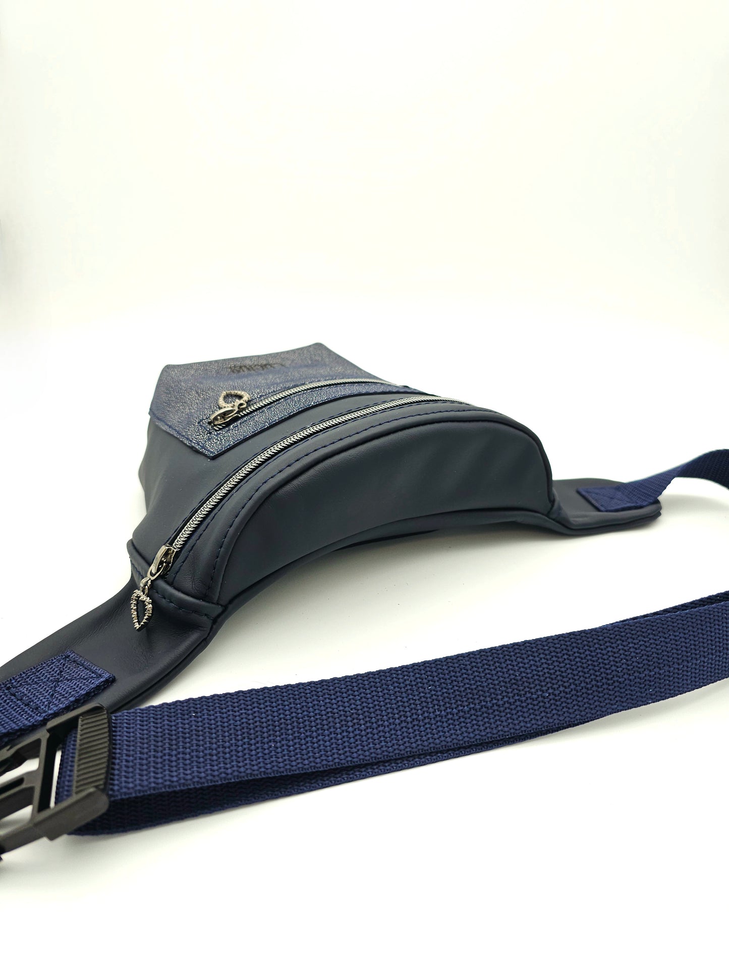 Hipbag Dunkelblau mit Glitzer