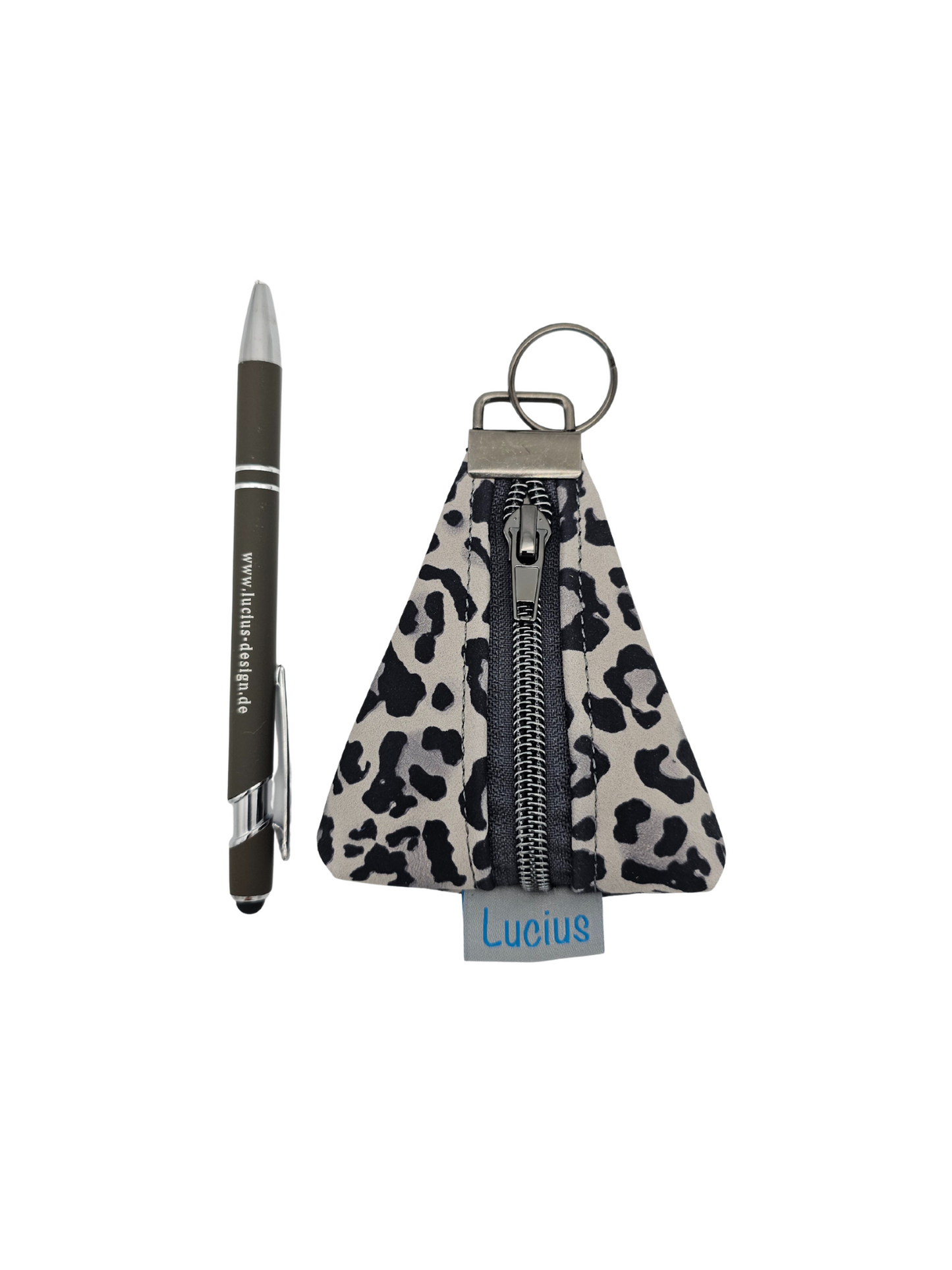 Schlüsselanhänger oder Taschenbaumler in Leo / gun metal