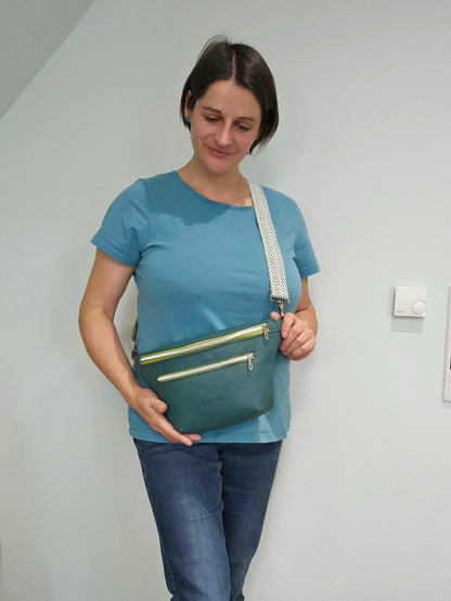 Crossbody Bag Big Clivia Dunkelgrün