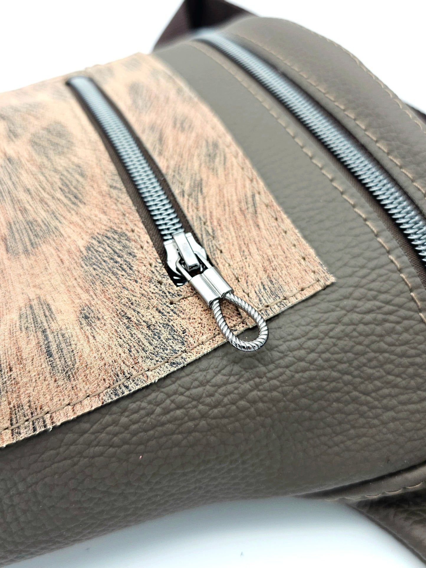 Hipbag Nougatbraun & Leo