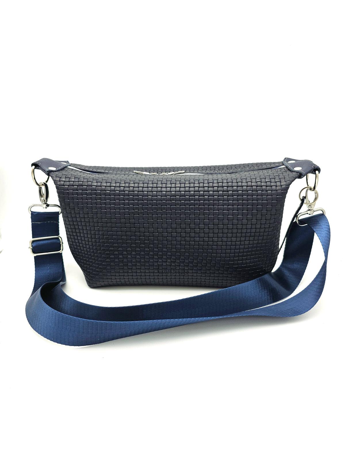 Ledertasche Petra, Effektleder dunkelblau Flechtoptik, von vorne 
