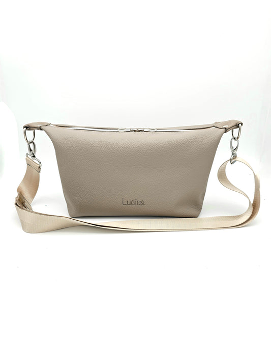 Ledertasche Petra in Cappuccino, Vorderseite 