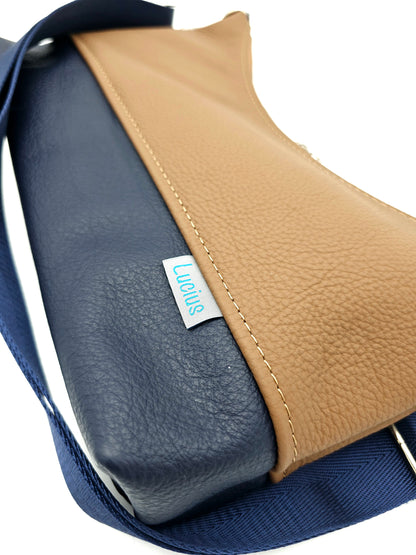 Hobobag Levka, Cognac mit Marineblau, Details Nähte, Leder, Logo