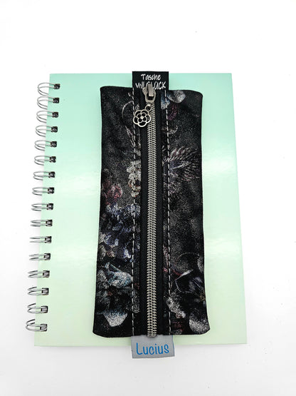 Stiftemäppchen in Schwarz / Blumen