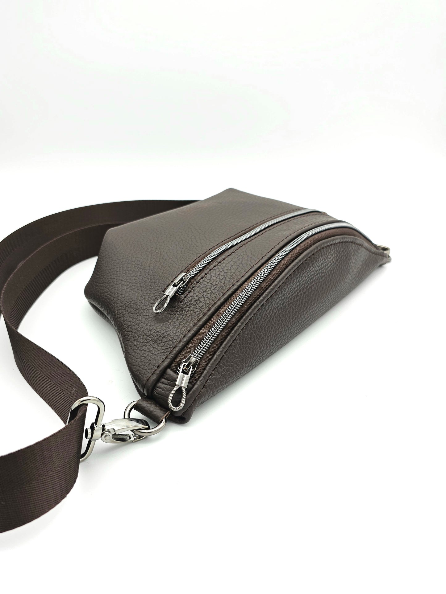 Crossbody Bag Big Clivia Dunkelbraun & Schwarz