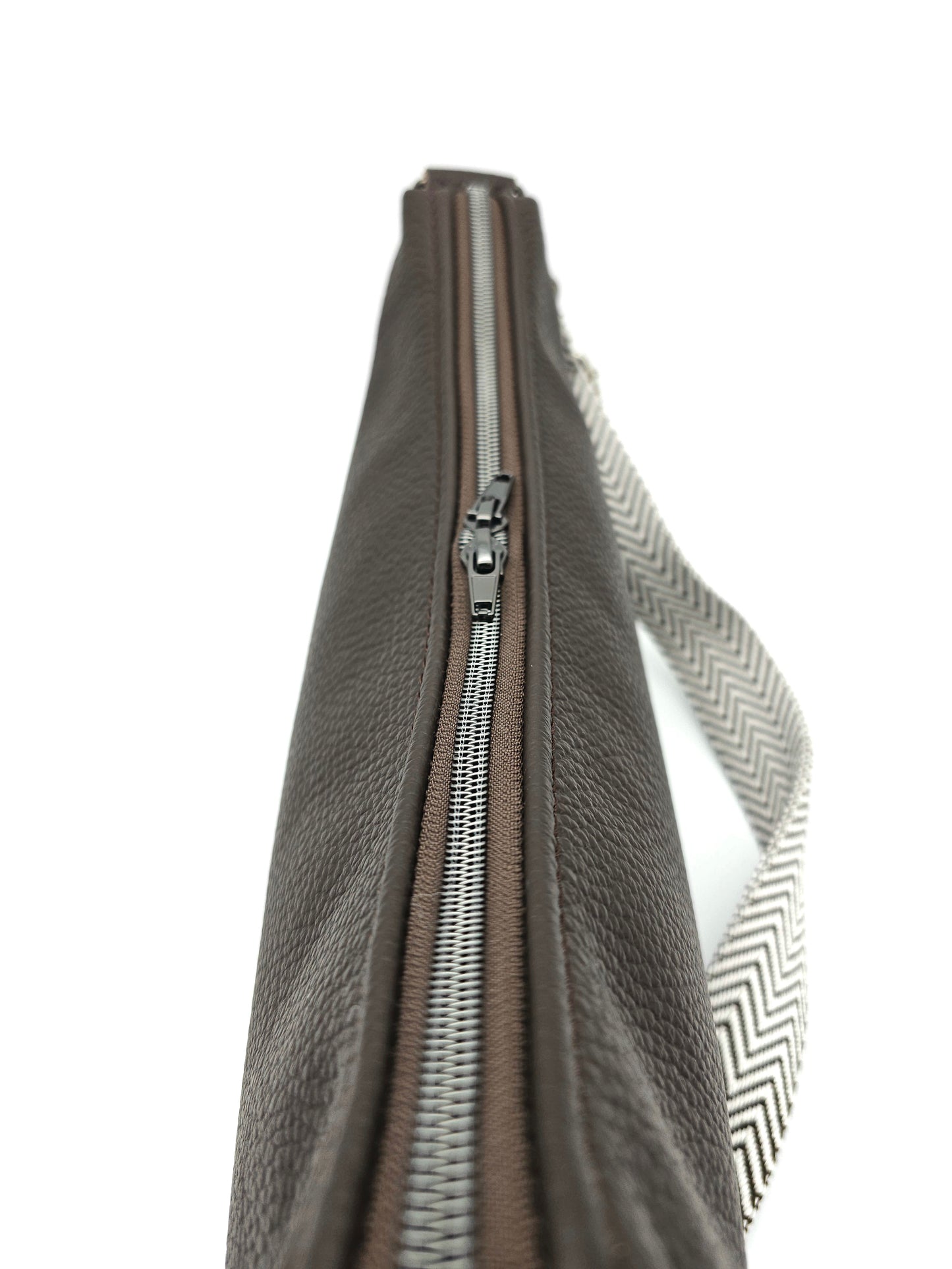 Moonbag Moni in Dunkelbraun