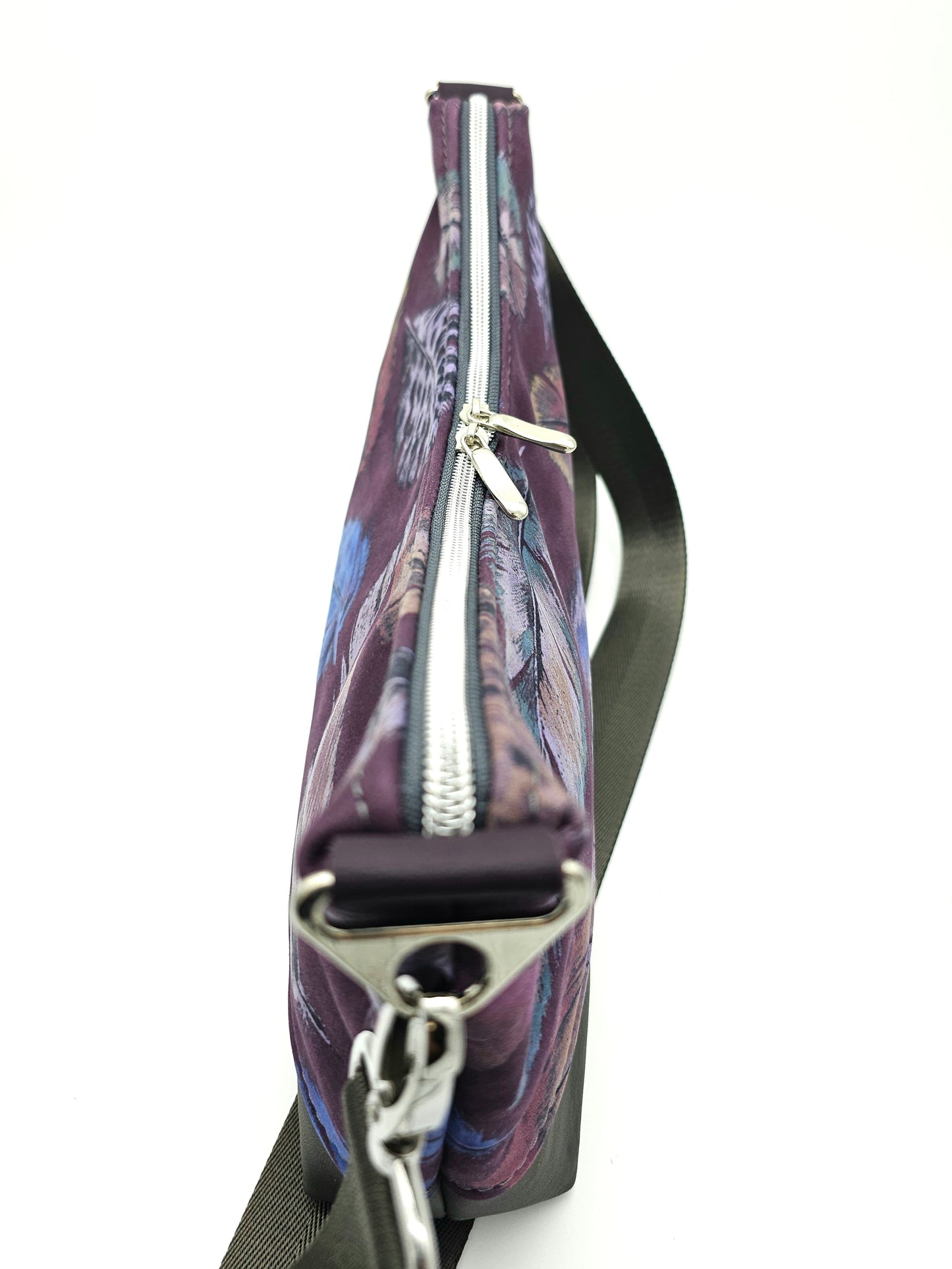 Hobobag Levka, Federn mit Grau glatt, von oben