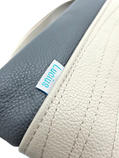 Hobobag Levka Cappuccino, Details Leder, Steppnähte, Logo
