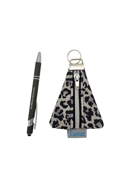 Schlüsselanhänger oder Taschenbaumler in Leo / Silber